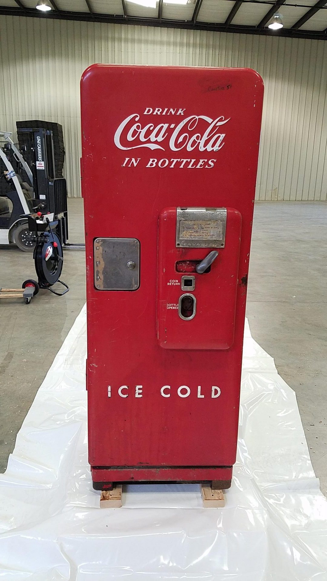 Antique CocaCola Machine Shipping