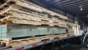 18-foot Car Crates Loading